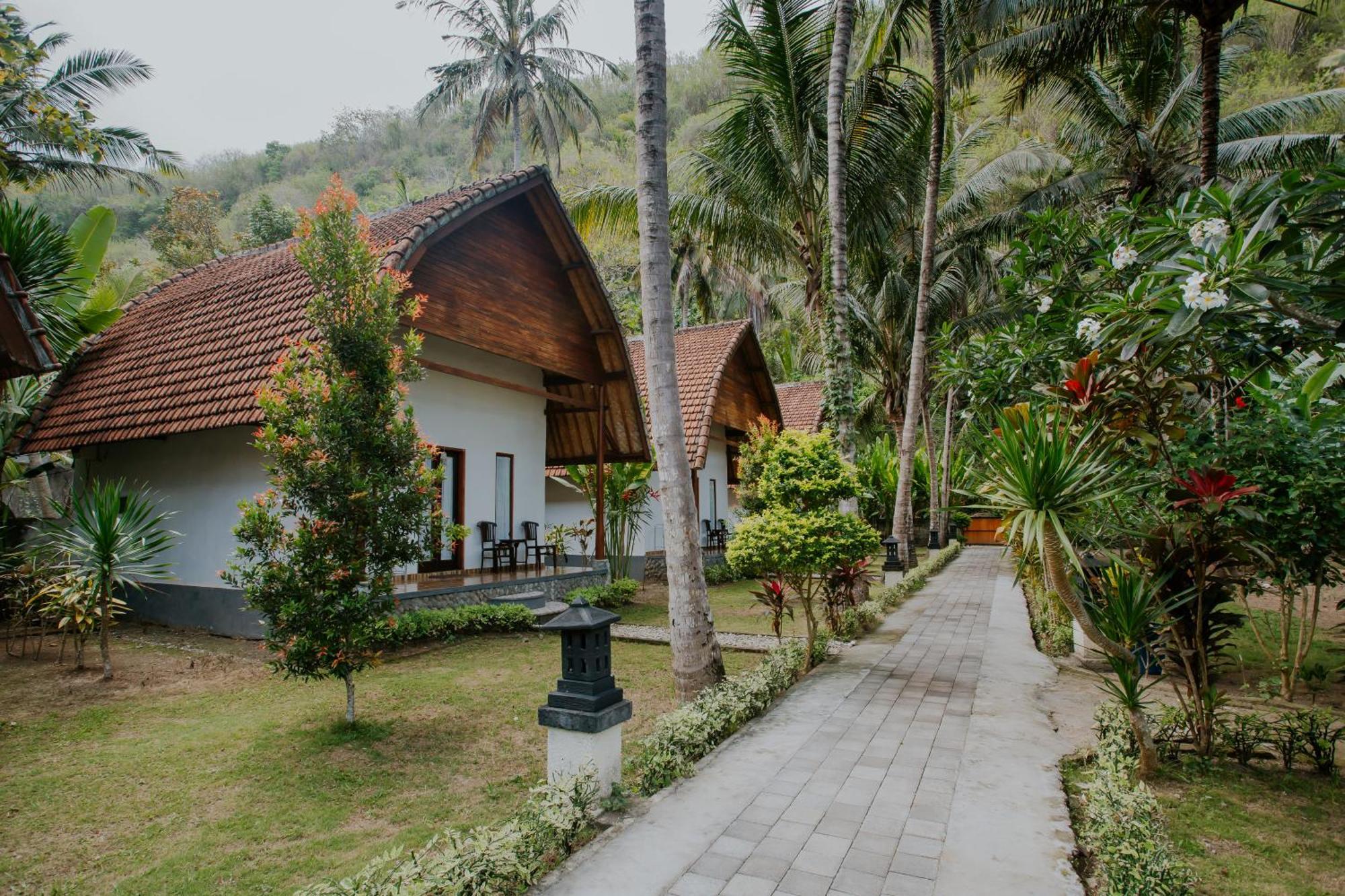 Crystal Bay Villa & Residence Toyapakeh ภายนอก รูปภาพ