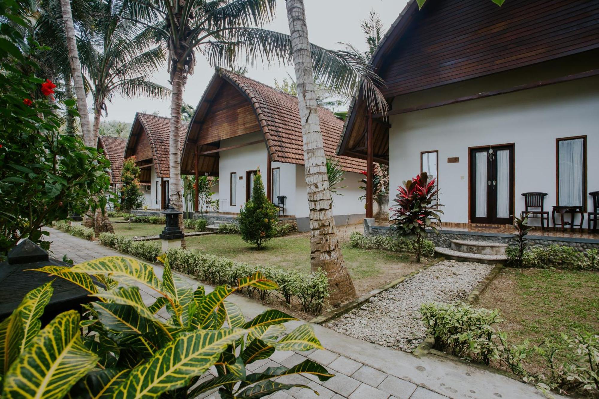 Crystal Bay Villa & Residence Toyapakeh ภายนอก รูปภาพ